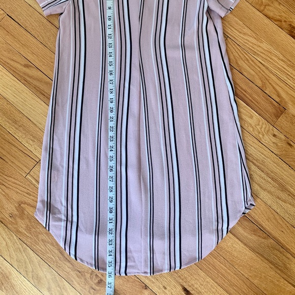 LUSH Hailey Crepe Shift Dress - Picture 6 of 7